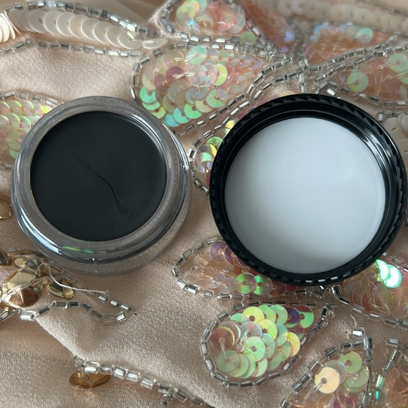 New without box Anastasia of Beverly Hills dipbrow pomade in Granite - Picture 4 of 4